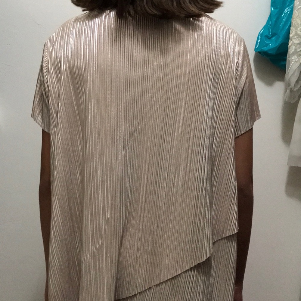 Blouse - Picture 2 of 3